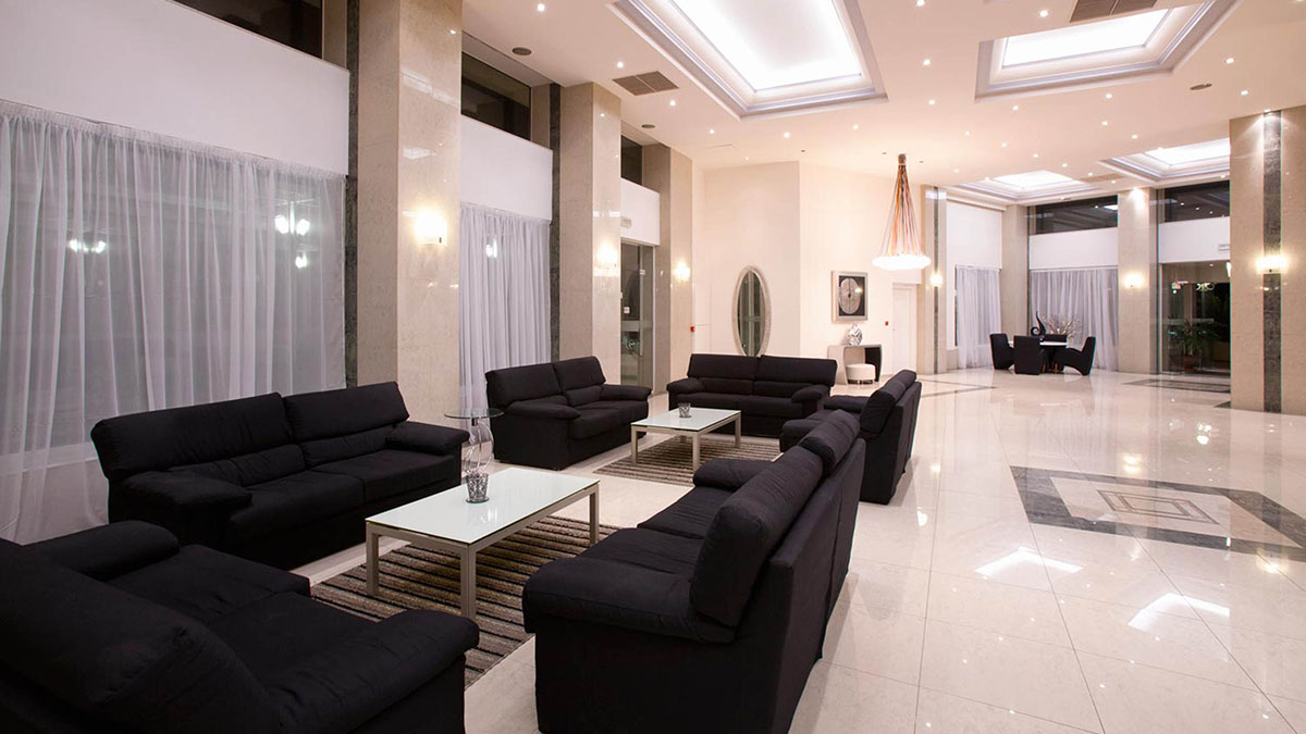 Continental Apartments - NR